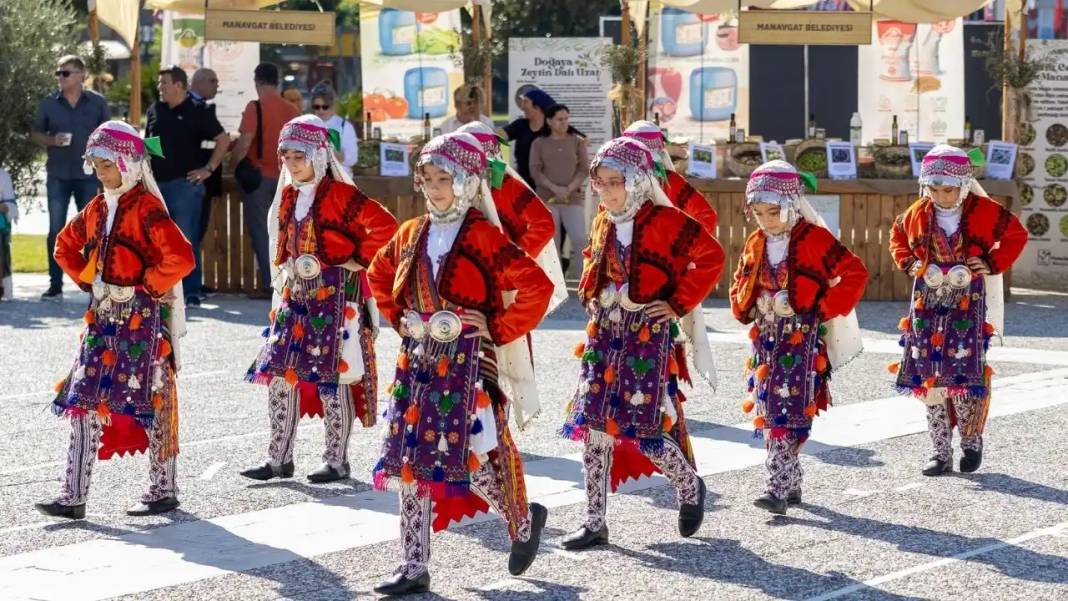 Zeytin ve Zeytinyağı Festivali Coşkusu: Zeytinin Kalbi Manavgat’ta Attı! 8